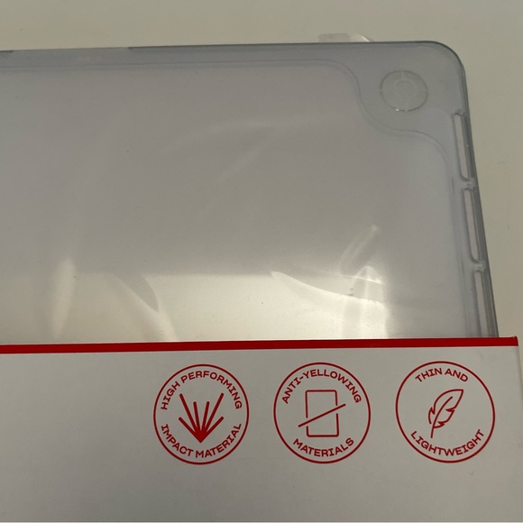 Evo Hardshell Clear Tech 21 for MacPro 13” - Picture 8 of 9